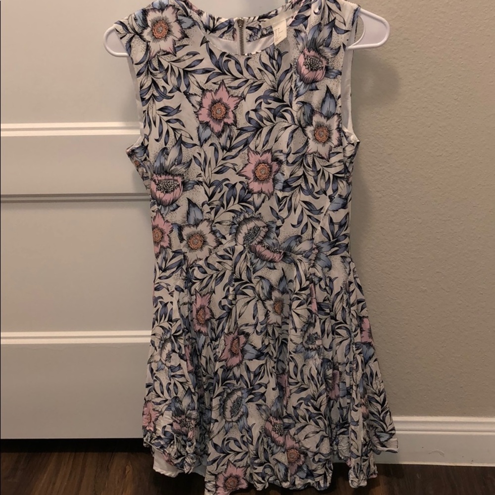 H&M floral wavy dress
